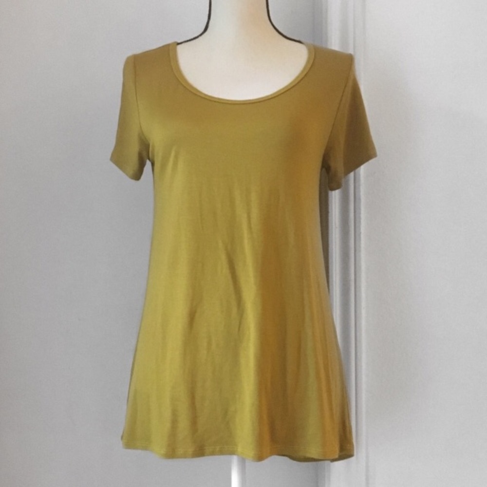 Lularoe Flattering Top